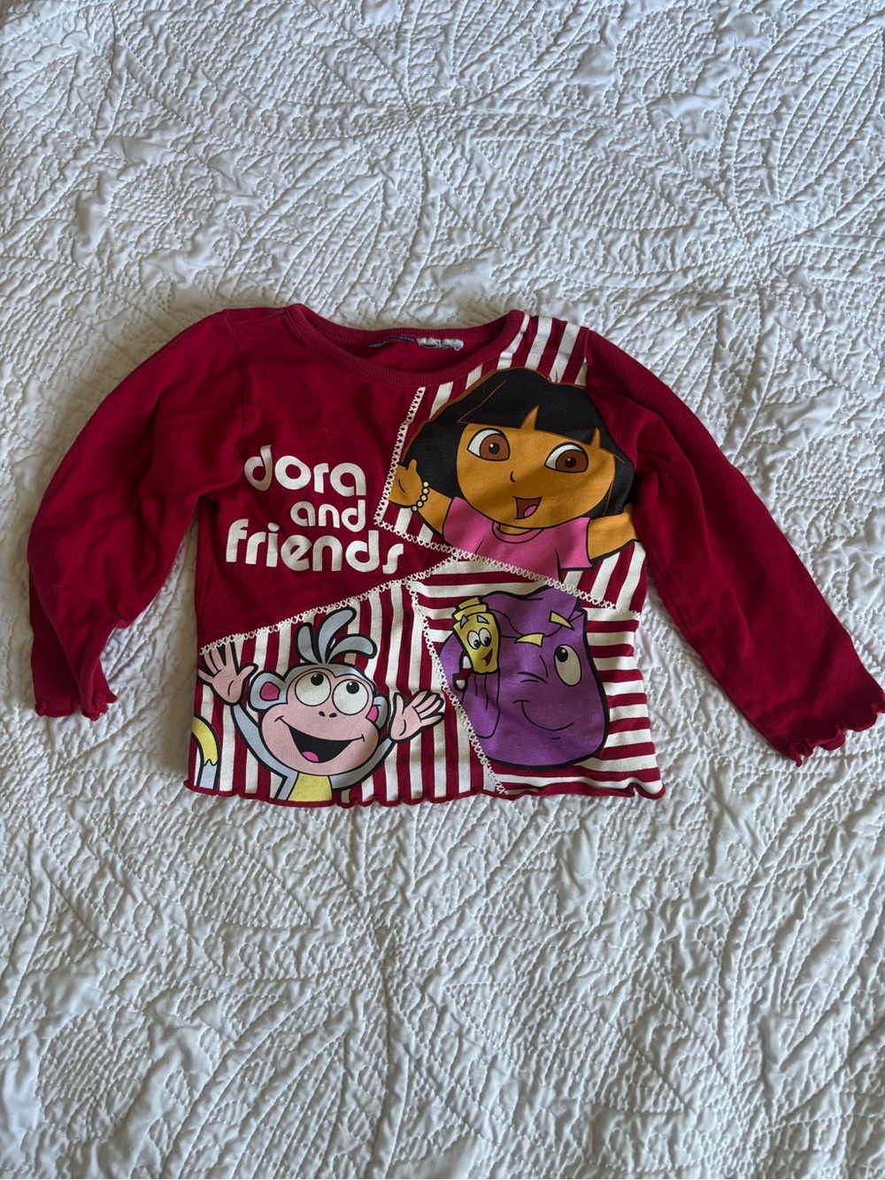 Y2K Nickelodeon Dora & Friends Character Tee 2000s Burgundy Red Long Sleeve Tee